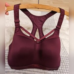 New Victoria Sport Bra Color Maroon With Bling Size 34D In Excellent Condition